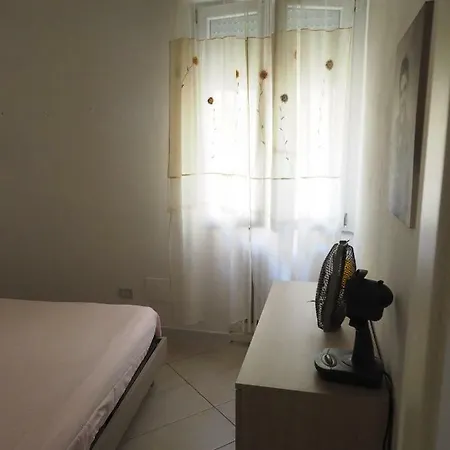 Appartamento In Centro Storico, Vicino Stazione E Al Mare *