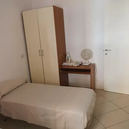 In Centro Storico, Vicino Stazione E Al Mare * ريميني